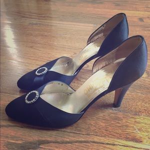 Ferragamo Vintage D’Orsay Pumps